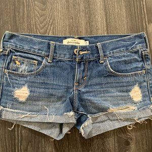 Abercrombie~Ripped Jean Shorts~Mid Wash